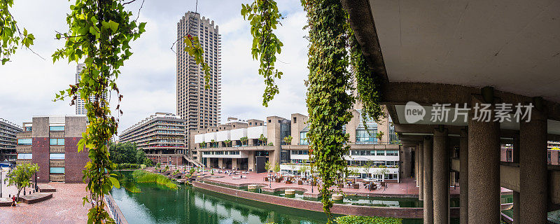 伦敦巴比肯地产(Barbican Estate)的城市人行道和海滨全景